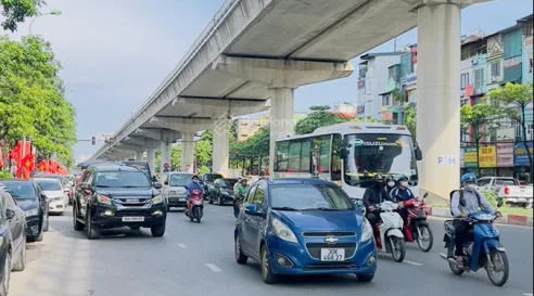 Phong cảnh thiên nhiên ở đường Hồ Tùng Mậu